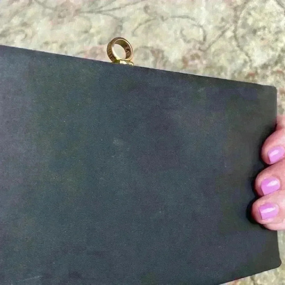 Vintage 50s/60s Andé black silk clutch - Picture 10 of 16